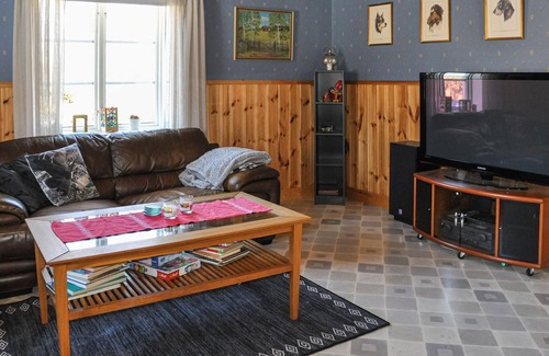Nas House | Beautiful vacation home with large winter garden and fantastic view over the Närsensee.