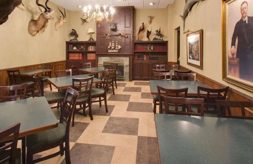 Austin House | Beautiful Vacation Spot for Groups!