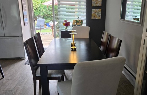 Maple Ridge House | Beautiful Vancouver only 40 minutes away. Enjoy the wonders of British Columbia