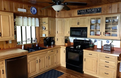 Fairlee House | Beautiful Vermont Lake House on Lake Morey