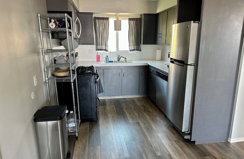 Salt Lake City House | Beautiful View, Quiet & Convenient Location near U of Utah, Shops, Skiing, More!