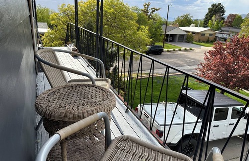 Salt Lake City House | Beautiful View, Quiet & Convenient Location near U of Utah, Shops, Skiing, More!