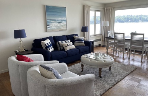 Twin Lakes House | Beautiful views - 4 Bedroom Lakefront home on Lake Mary. 60 miles from Chicago.