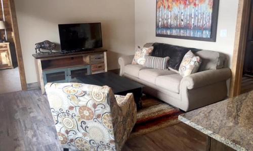 Breckenridge Apartment | Beautiful Views Of Mt Quandary Off Private Balcony