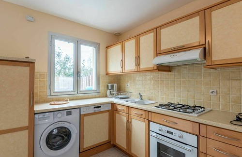Denneville House | Beautiful villa for 6 people with WIFI, TV, terrace and pets allowed