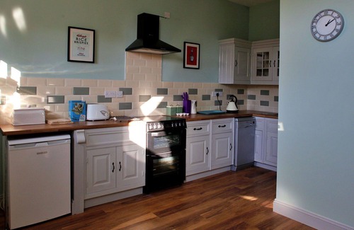 Breedon on the Hill House | Beautiful villa for 4 guests with WIFI, TV and pets allowed
