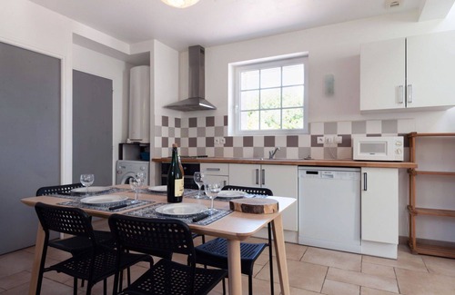 Le Mesnil-Patry House | Beautiful villa for 5 guests with WIFI, TV, terrace and parking