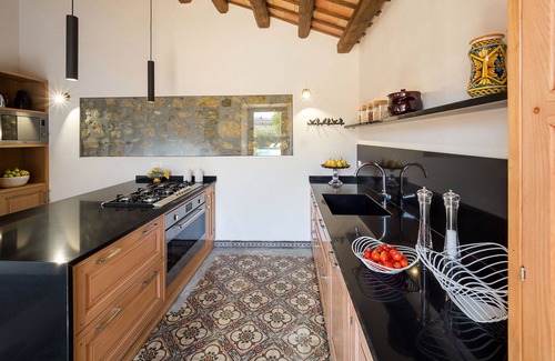 Buseto Palizzolo Villa | Beautiful villa with pool and Jacuzzi, 16 people