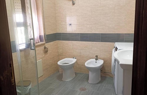 Castel Volturno Villa | Beautiful Villa with garden a few kilometers from Naples and Caserta