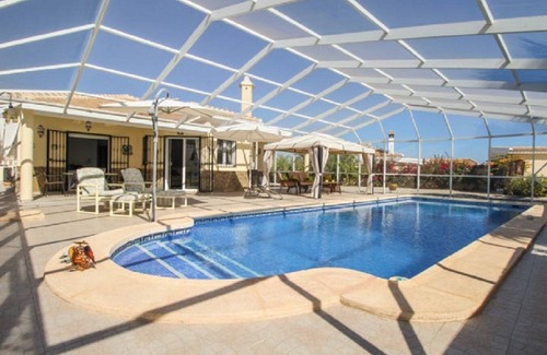 Arboleas Villa | Beautiful Villa, 3-Bed, 3-Bath, Fly-Free Enclosed Private Pool, In Town