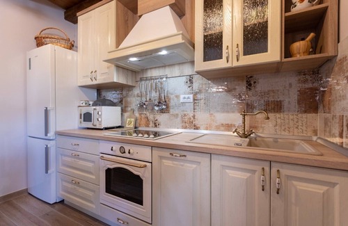 Malinska-Dubasnica Villa | Beautiful Villa Bogovski Dvori* with a rustic touch on Krk