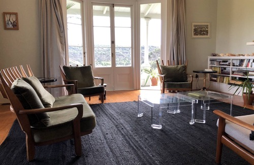South Head House | Beautiful villa by Lake Kereta and Woodhill Forest