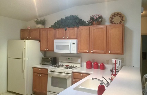 Sunset Pointe Villa | Beautiful Villa close to Lake Sumter Landing! WiFi Included!