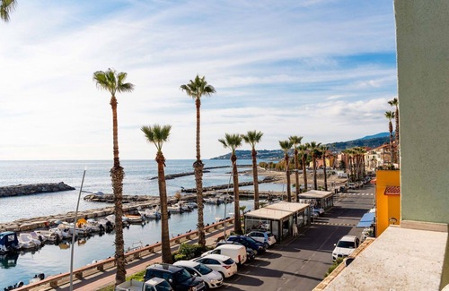 Riva Ligure House | Beautiful villa for 7 guests with WIFI, TV, balcony and parking