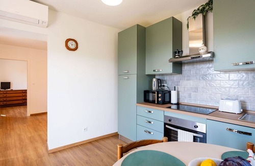 Garlenda House | Beautiful villa for 4 people with A/C, terrace, pets allowed and parking