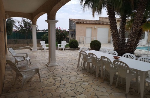 Sauvian Villa | Beautiful villa for 10 people
