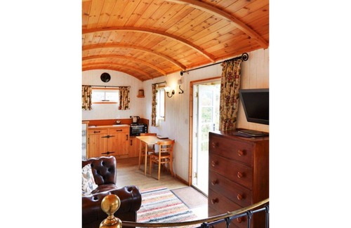 Coalbrookdale House | Beautiful villa for 2 people with WIFI, pets allowed and parking