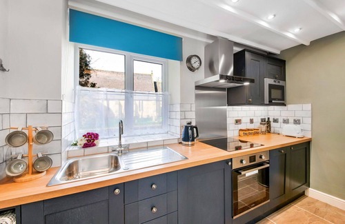 Grewelthorpe House | Beautiful villa for 2 guests with WIFI, TV and pets allowed