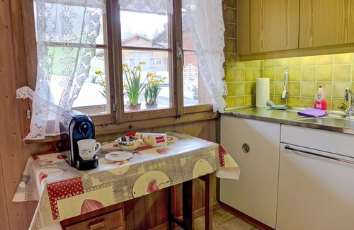Frutigen Villa | Beautiful villa for 3 people with WIFI, TV, pets allowed and panoramic view