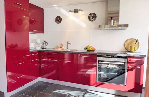 Riedtwil House | Beautiful villa for 3 people with TV, patio, pets allowed and panoramic view