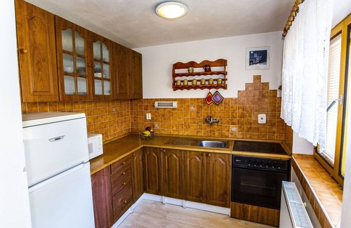 Tatobity House | Beautiful villa for 6 guests with WIFI, TV, patio and parking