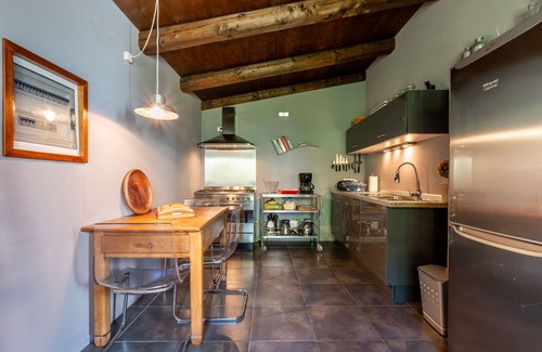 Asti House | Beautiful villa for 9 guests with WIFI, TV, pets allowed and parking