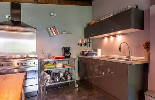 Asti House | Beautiful villa for 9 guests with WIFI, TV, pets allowed and parking