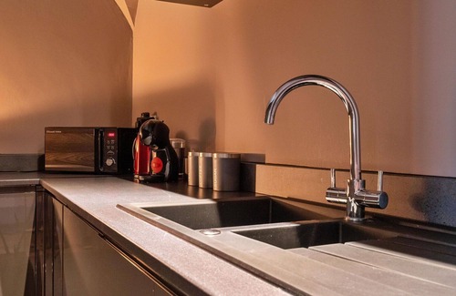 Hickleton House | Beautiful villa for 9 people with WIFI, TV, terrace, pets allowed and parking