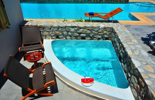 Messaria Villa | Beautiful Villa Ideal for Families