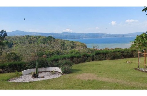 Arenal Apartment | Beautiful villa in front of lake Arenal Apt. #2