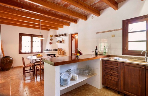 Pollensa Villa | Beautiful villa in the Pollensa countryside with private pool and bbq.