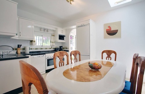 San Pedro de Alcantara Villa | Beautiful Villa La Caracola with Private heated Swimming Pool and Jacuzzi
