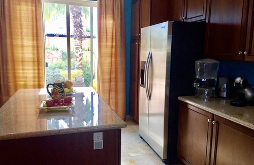 La Paz House | beautiful villa near the beach on a secluded island with pristine beaches.