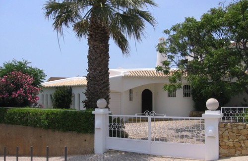 Albufeira Villa | Beautiful villa, private pool, sea view, 5min from beach, AC, super fast Wifi