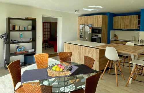 Chateauneuf House | Beautiful villa with mountain view, Beautiful villa with mountain view