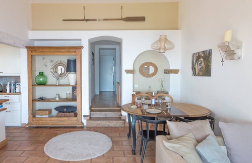 Le Lavandou House | Beautiful villa with private pool overlooking the Mediterranean sea
