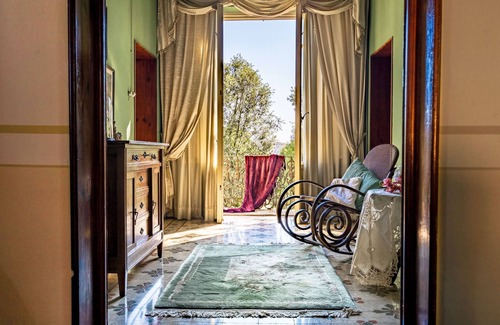 Altopascio Villa | Beautiful villa with swimming pool and air conditioning, near Lucca