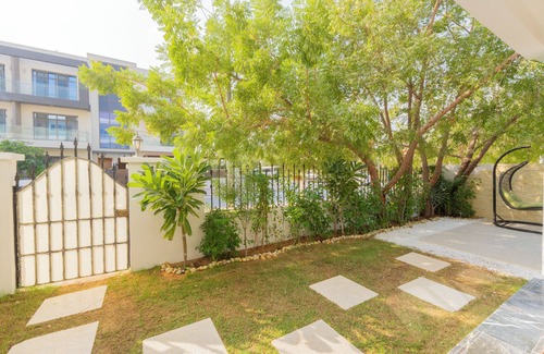 Dubai Villa | Beautiful villa with beautiful space for family and suitable for holding parties