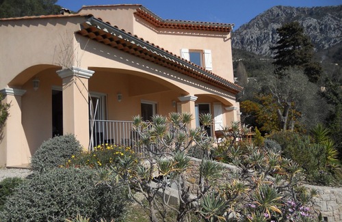 Castellar Villa | BEAUTIFUL VILLA WITH SWIMMING POOL SEA VIEW & MOUNTAINS, HEIGHTS OF MENTON, FRENCH RIVIERA