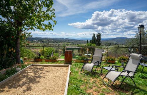 Montserrat Villa | Beautiful Villa with huge private pool and vineyard view