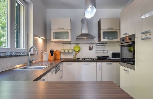 Kapelica House | Beautiful villa with private pool and parking for 5 cars