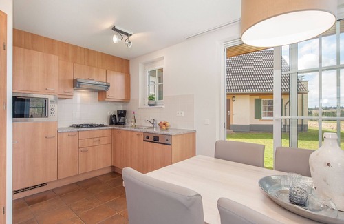 Ediger House | Beautiful Villa with Swimming Pool