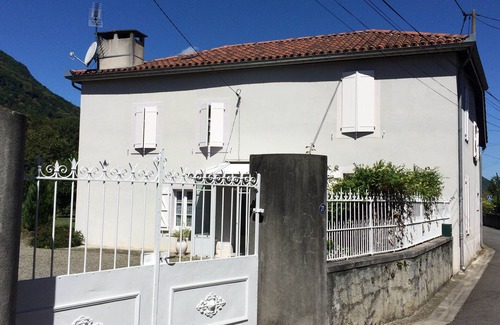 Estenos House | Beautiful village house in the heart of the three valleys