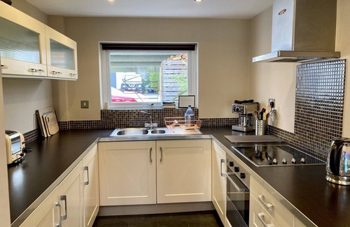 Beddgelert House | Beautiful village location with private parking + EV charger