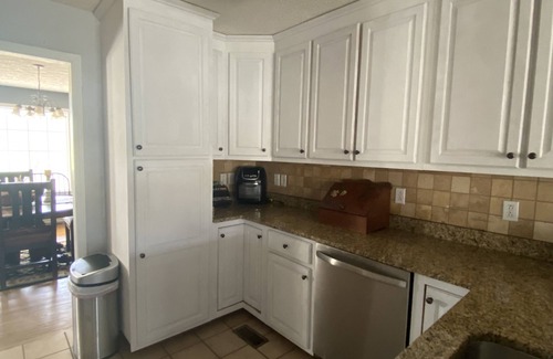 Gallion House | Beautiful water front property, great fishing/evening views! Minutes from town