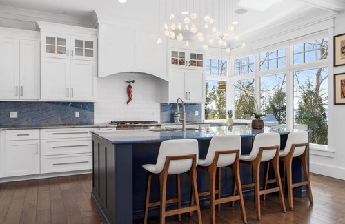 Idylwilde House | Beautiful Waterfront Estate