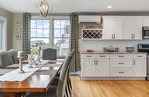 Matunuck House | Beautiful Waterfront home! Panoramic Deck. Walk to beach!