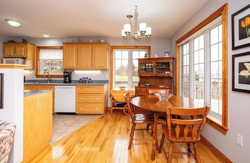 Anglo Rustico Cottage | Beautiful water view and only 15 mins to Cavendish & 30 mins to Charlottetown.
