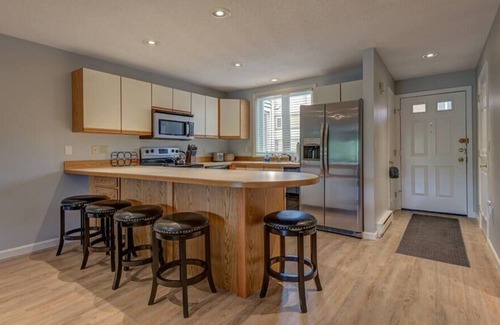 Center Ossipee House | Beautiful Waterfront Condo with Lake Access
