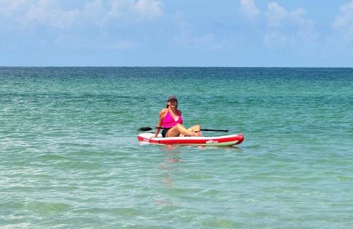 Indian Shores House | Beautiful Waterfront Beach Cottage. Sleeps 6